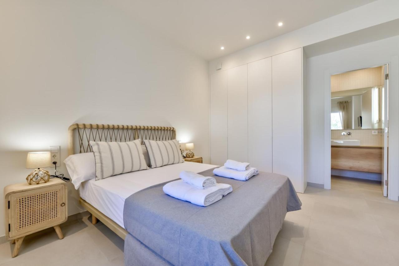 El Olivo - By Almarina Villa Moraira